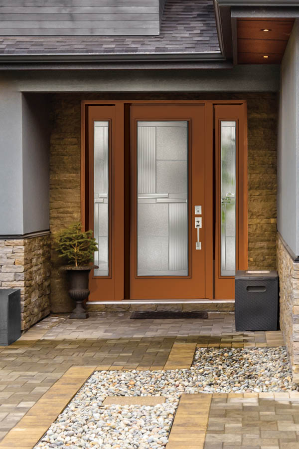 Une porte d'entrée brunâtre / beige avec des inserts en verre Amadeus sur une dalle de porte plate.